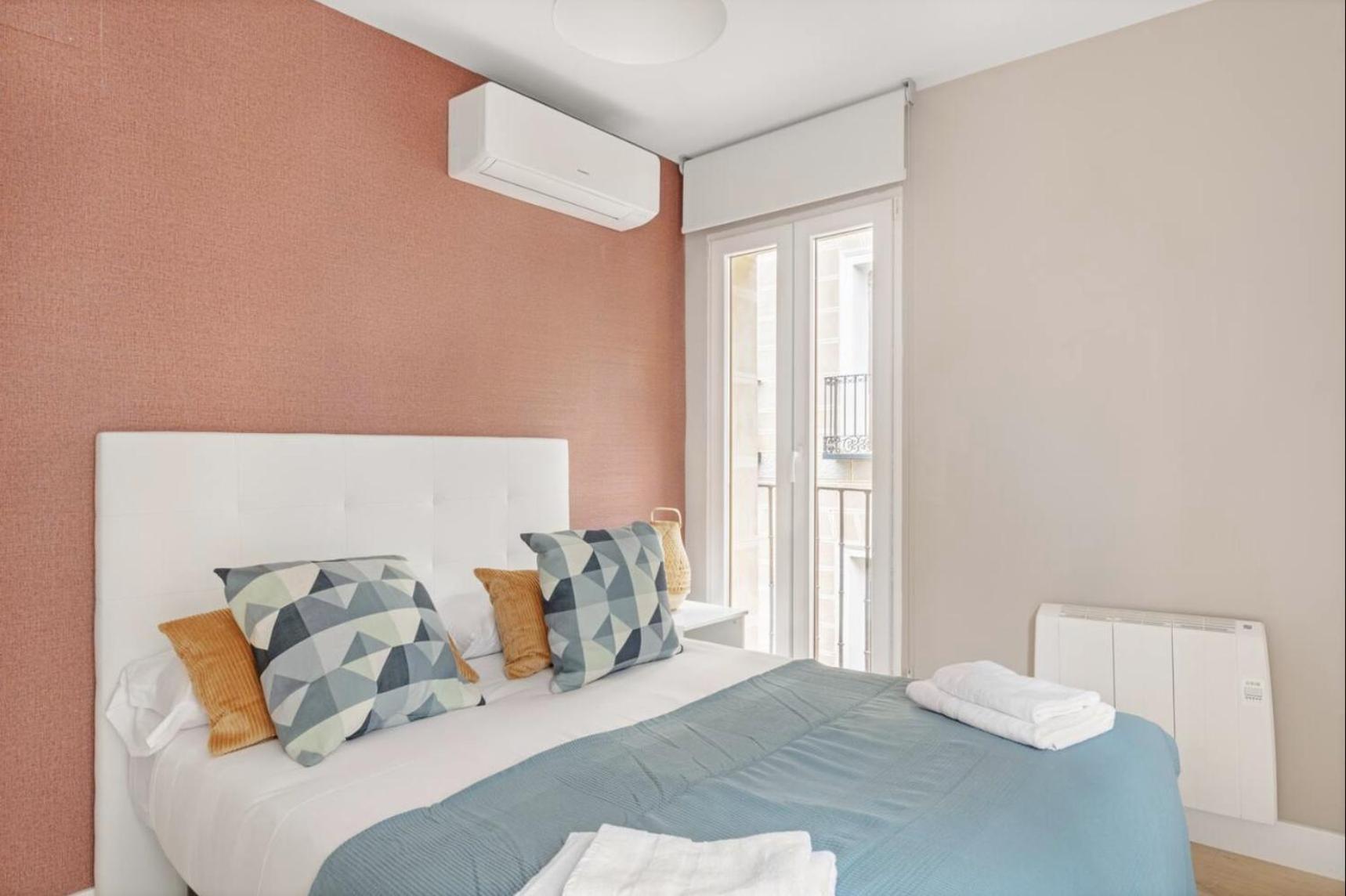 2 Bedrooms 1 Bathroom Furnished - Las Letras - Bright - Mintystay Мадрид Экстерьер фото
